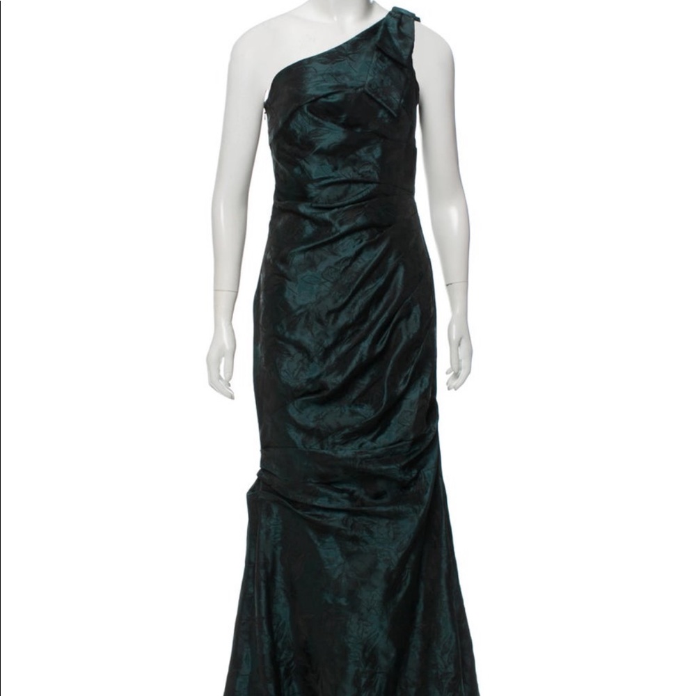 ONLY WORN ONCE! David Meister One Should Gown